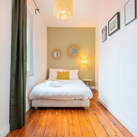 2-Bedroom Apartment Near Metro Лил Екстериор снимка