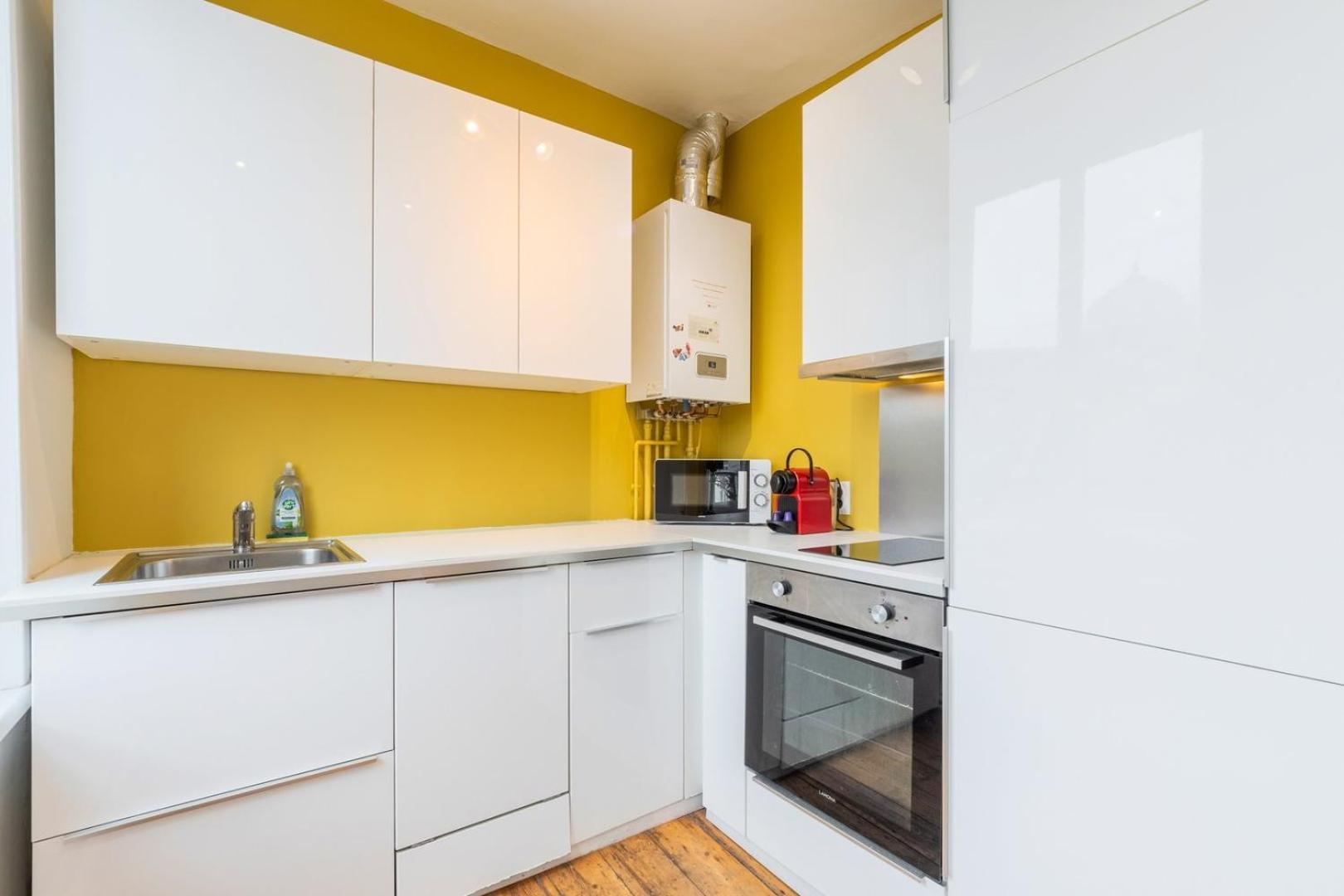 2-Bedroom Apartment Near Metro Лил Екстериор снимка